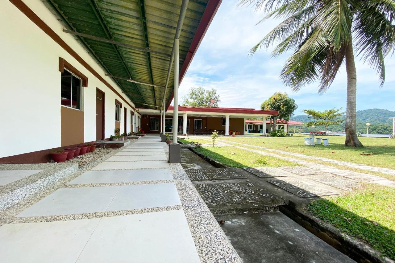 Hotel Oyo 90317 Ambong Bay Resthouse à Kota Kinabalu Extérieur photo